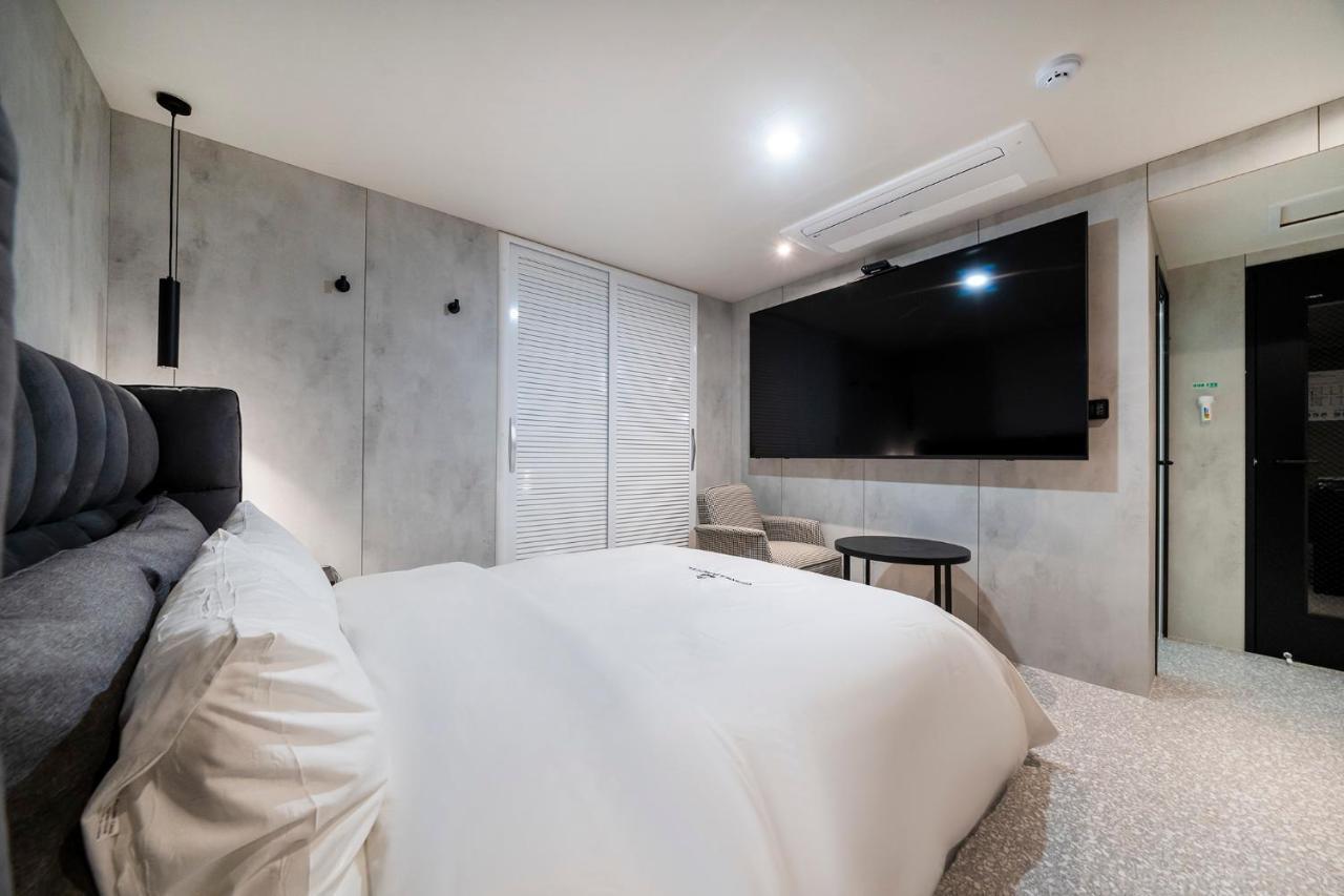 Gorilla Hotel Wonju Eksteriør bilde